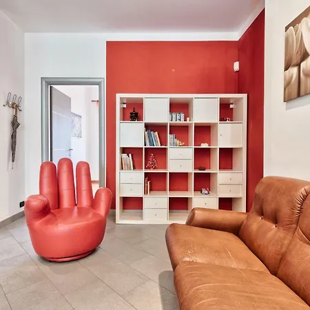 Vanchiglietta Colourful Apartment Turin