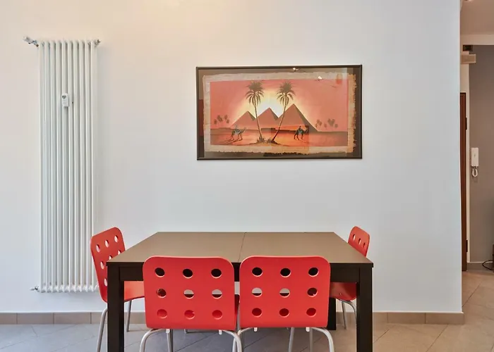 Guesthost - Vanchiglietta Colourful Appartement